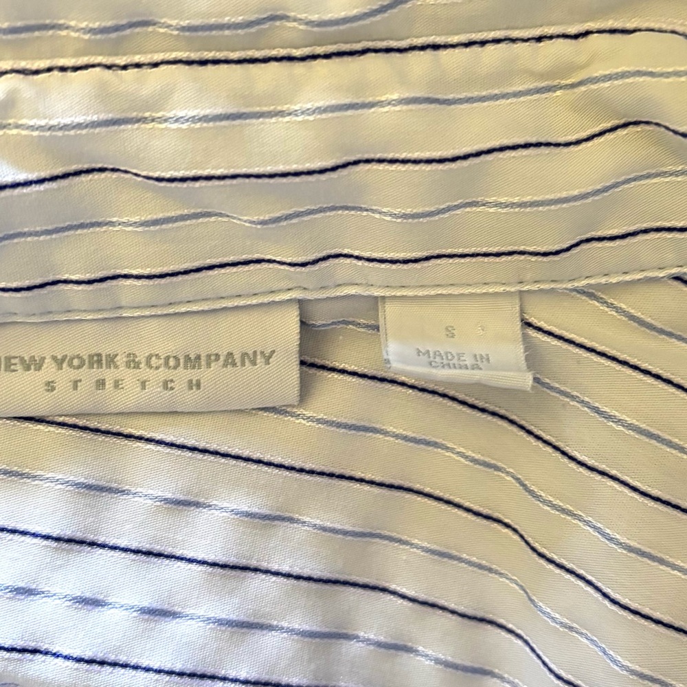 New York Company S button 3/4 Sleeve pin stripes ruching collared shirt/blouse - Picture 6 of 6